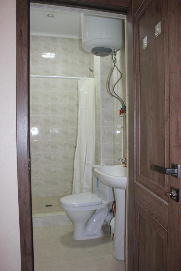 Uz-Anar Guest House Kochkor Esterno foto