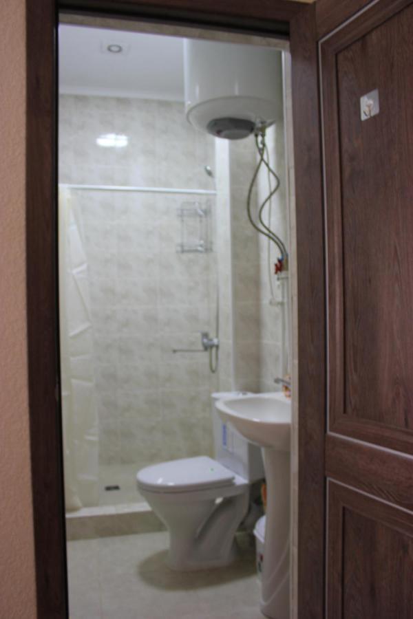 Uz-Anar Guest House Kochkor Esterno foto