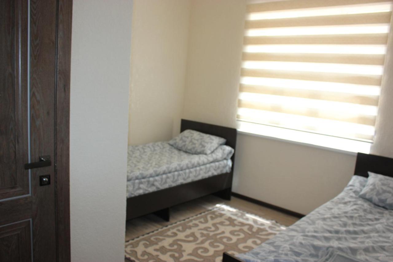 Uz-Anar Guest House Kochkor Esterno foto