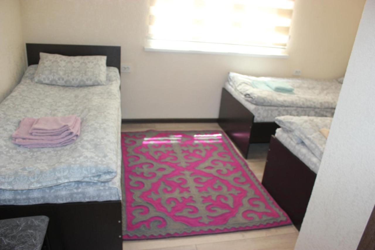 Uz-Anar Guest House Kochkor Esterno foto
