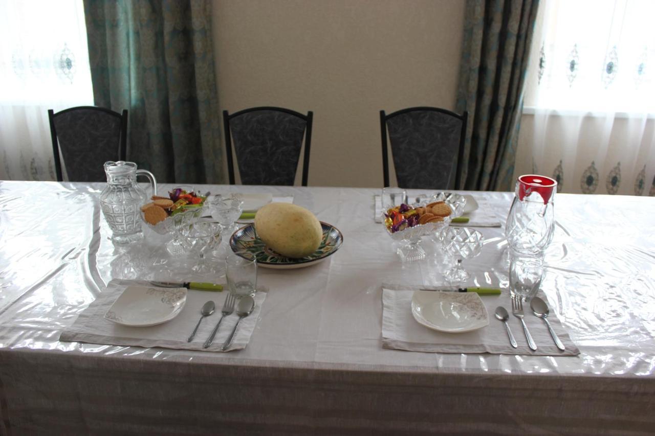 Uz-Anar Guest House Kochkor Esterno foto